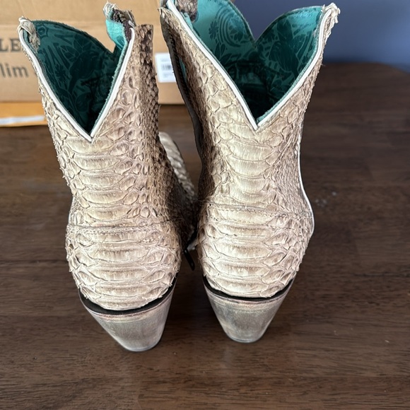 Python textured corral boots - Picture 4 of 9